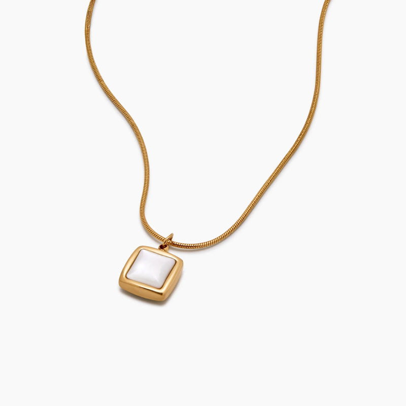 Collier Nacre Carrée — vue 3