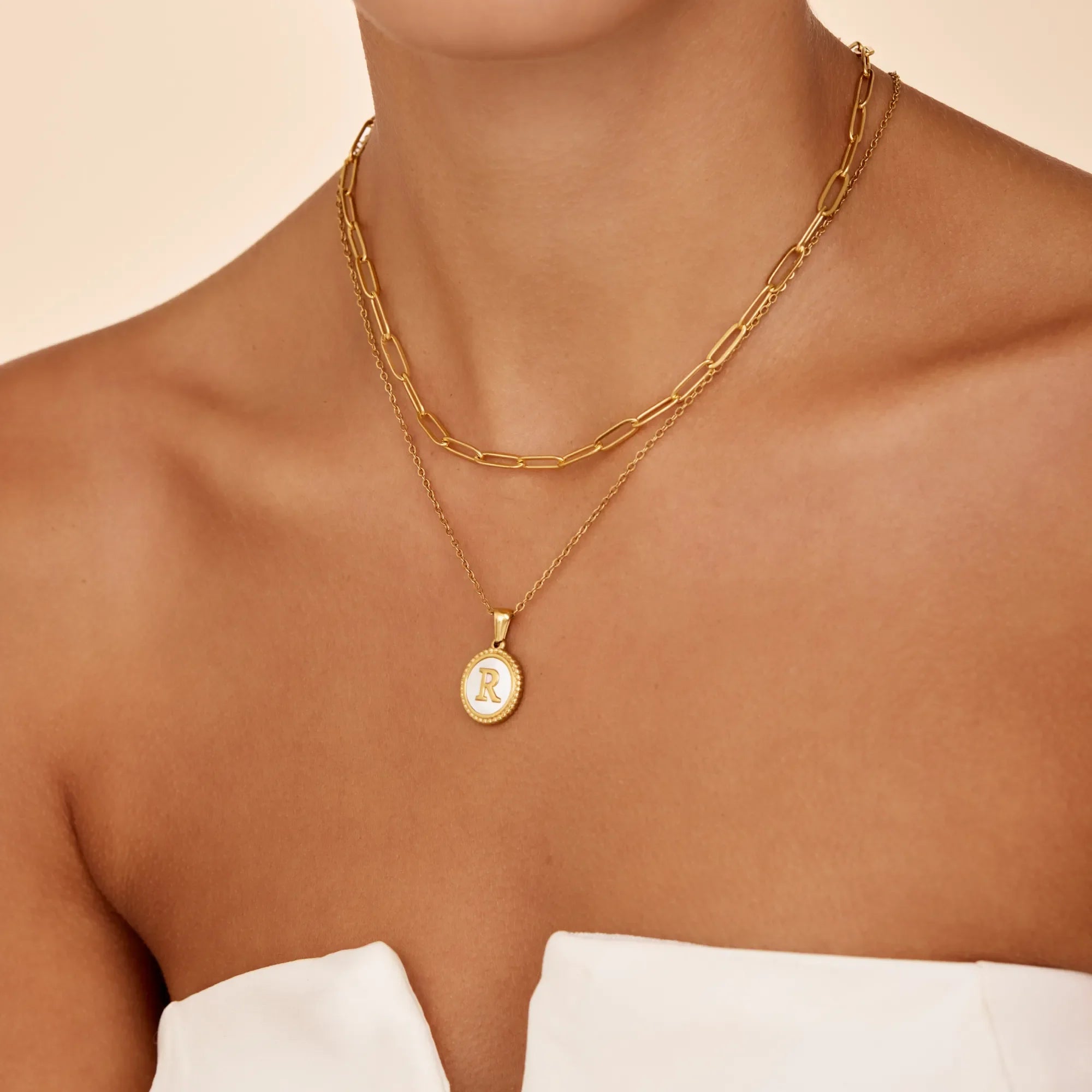 Collier Lettre Nacrée — vue 7