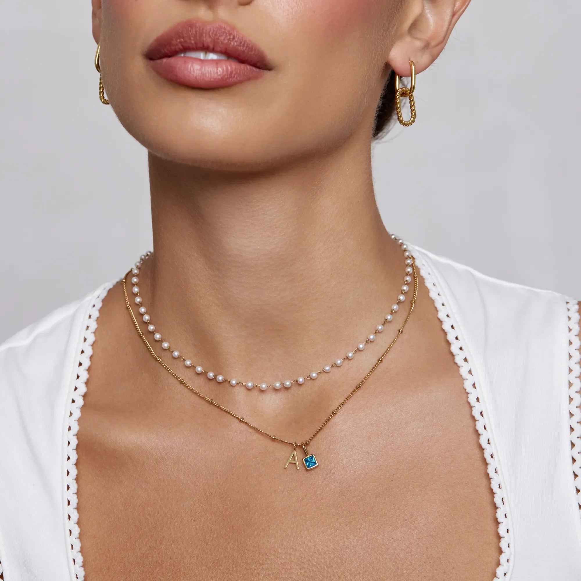 Collier Lettre Cristalline — vue 2