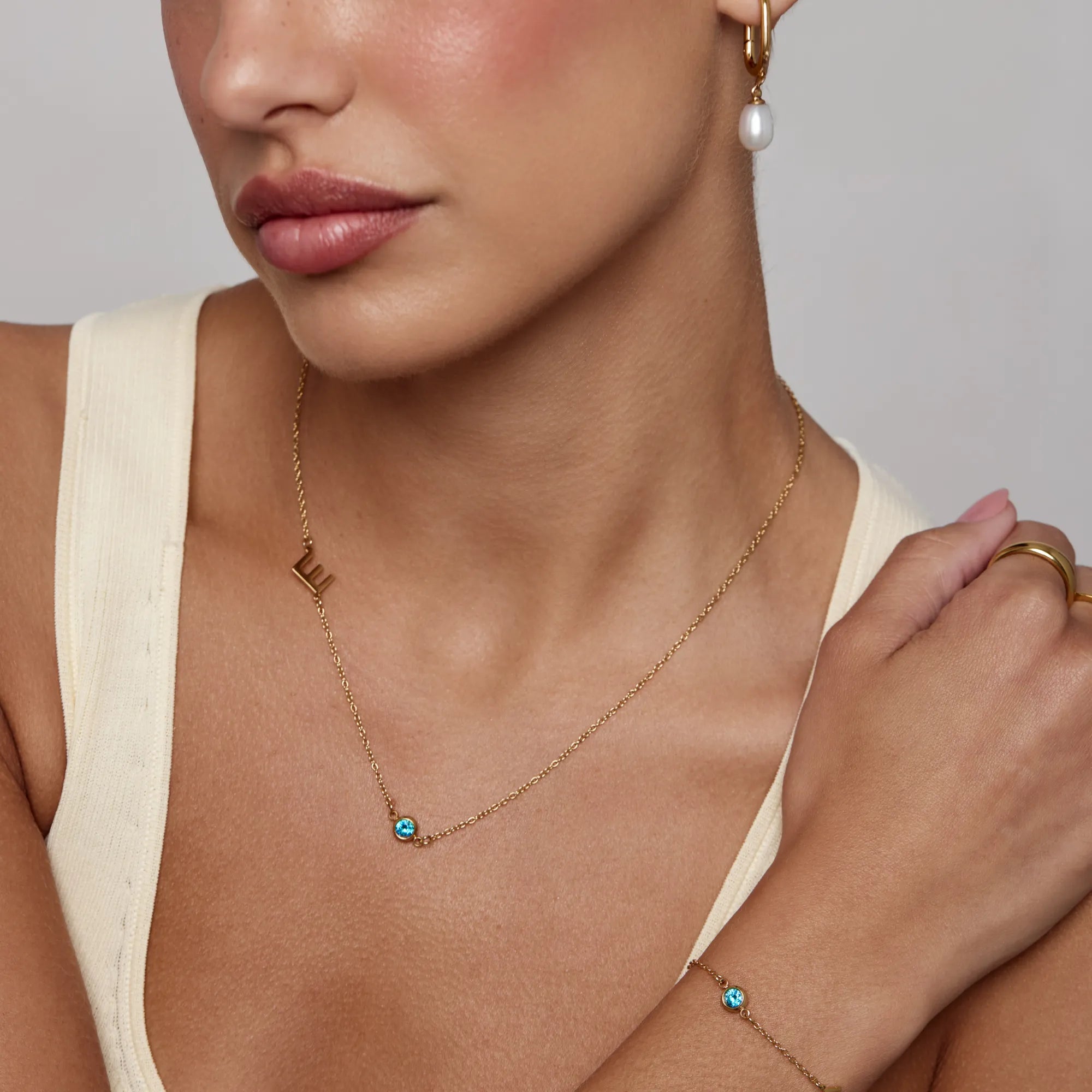 Collier Initiale Latérale — vue 8