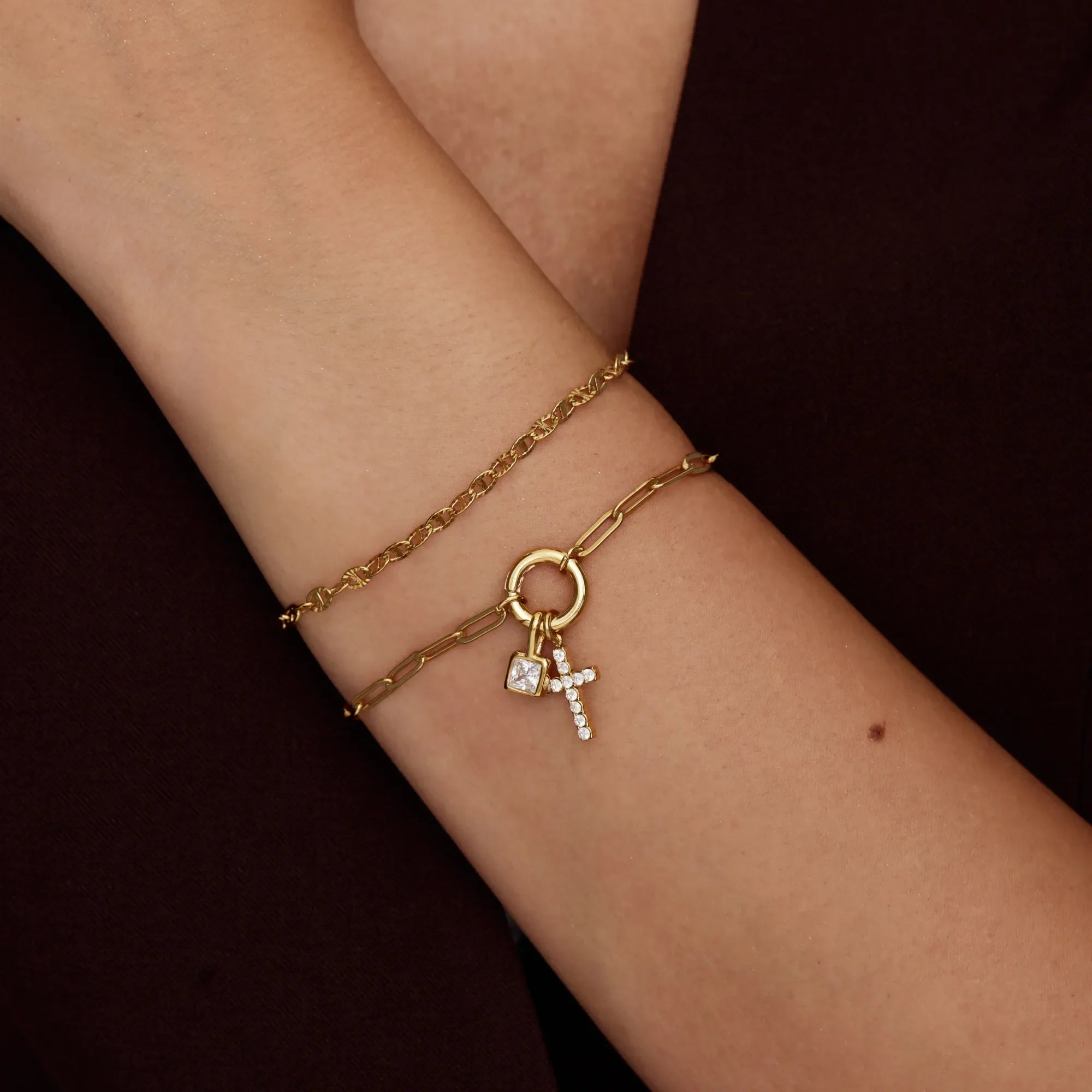 Bracelet Croix Suspendue — vue 2